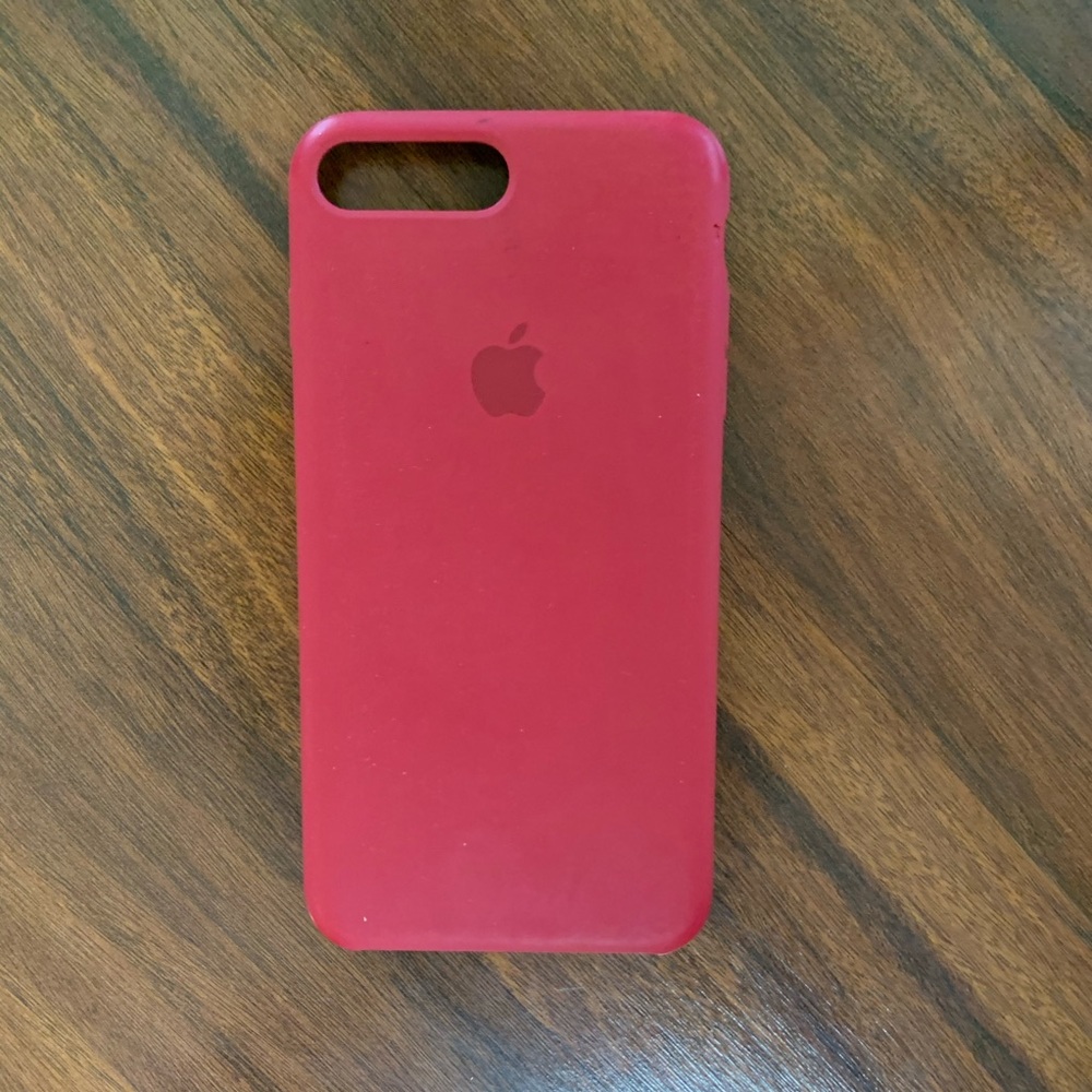 iPhone 7 Plus case from Apple Store.